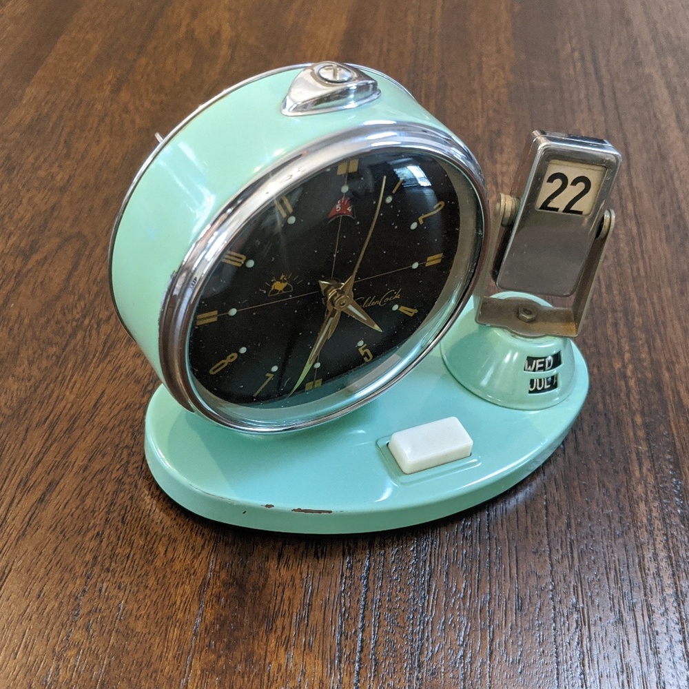 VTG - "Golden Cock" Alarm/Calendar Clock - Works - Picture 1 of 10
